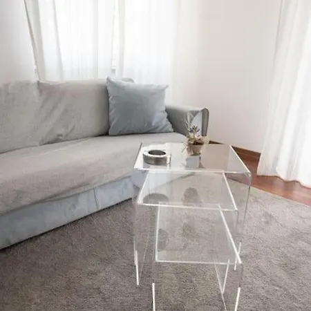 Apartamento Artisti, Cozy Flat In *