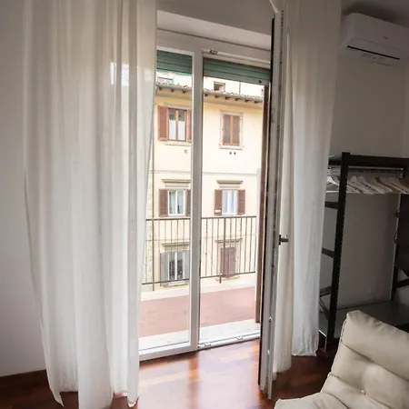 Artisti, Cozy Flat In Apartman Firenze