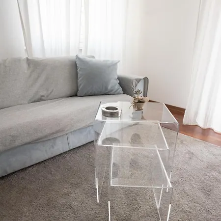 Apartman Artisti, Cozy Flat In *