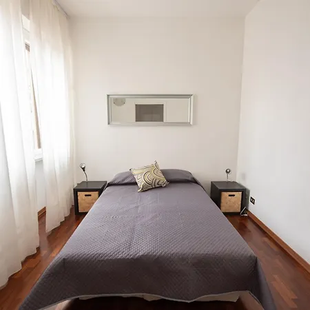 Apartman Artisti, Cozy Flat In *